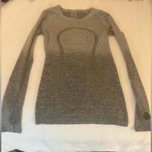 Lululemon long sleeve shirt grey blizzard size 6